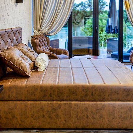 Apartmani Tiske Noci Bečej Exterior foto