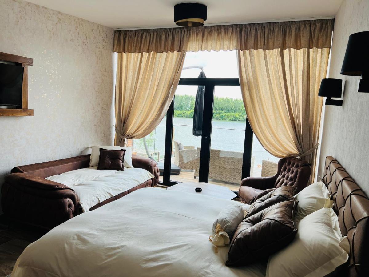 Apartmani Tiske Noci Bečej Exterior foto